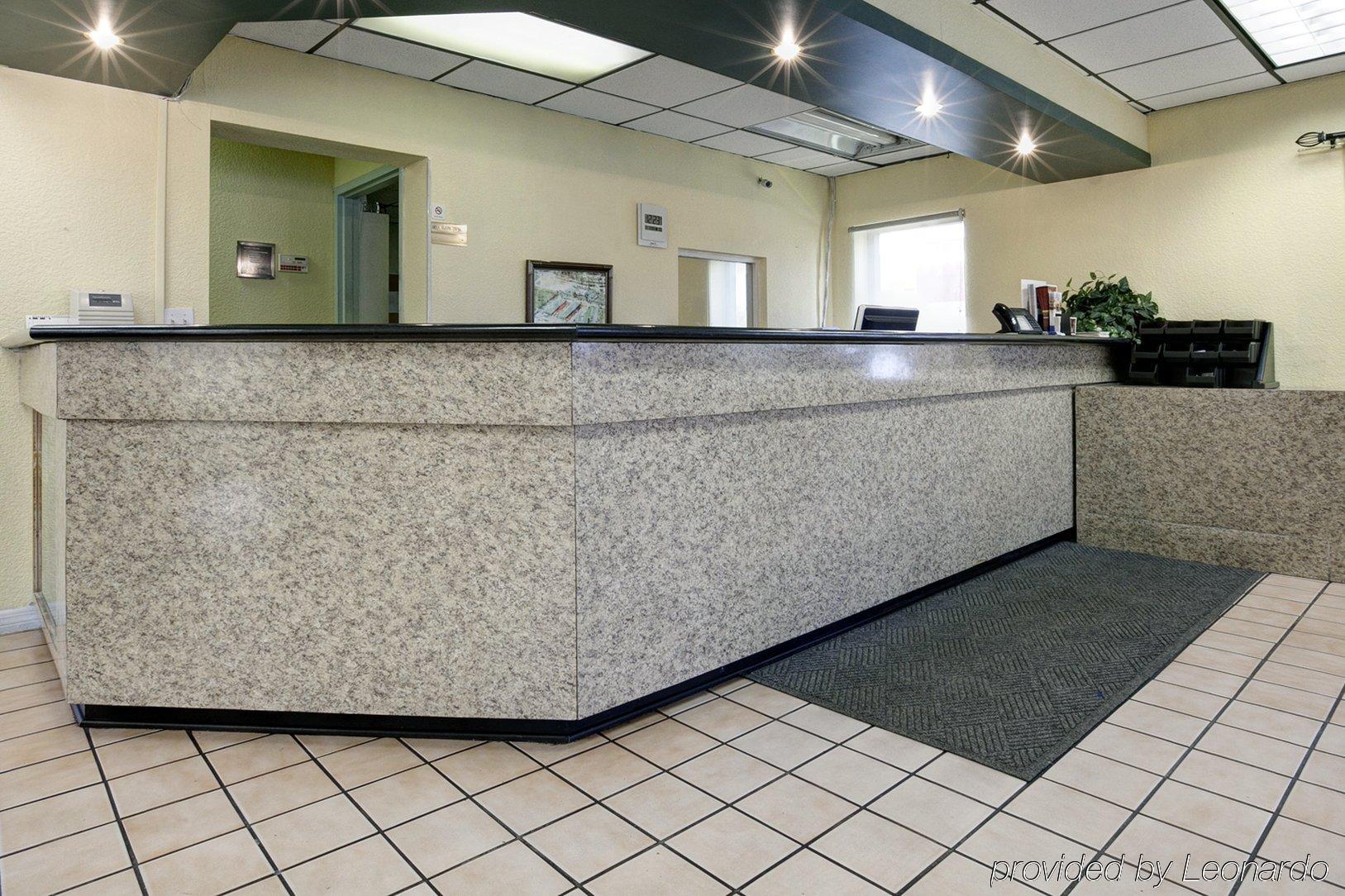 Americas Best Value Inn Florida Turnpike & I-95 Fort Pierce Interior foto